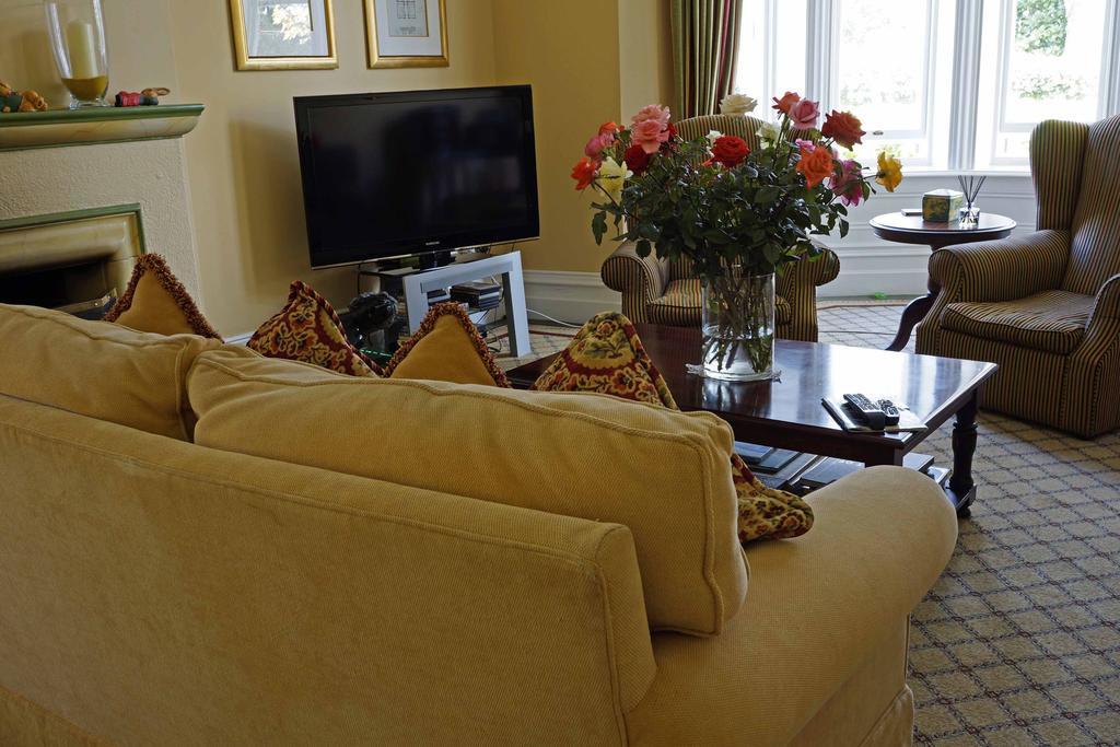 Hôtel Victoria House à Le Cap Extérieur photo